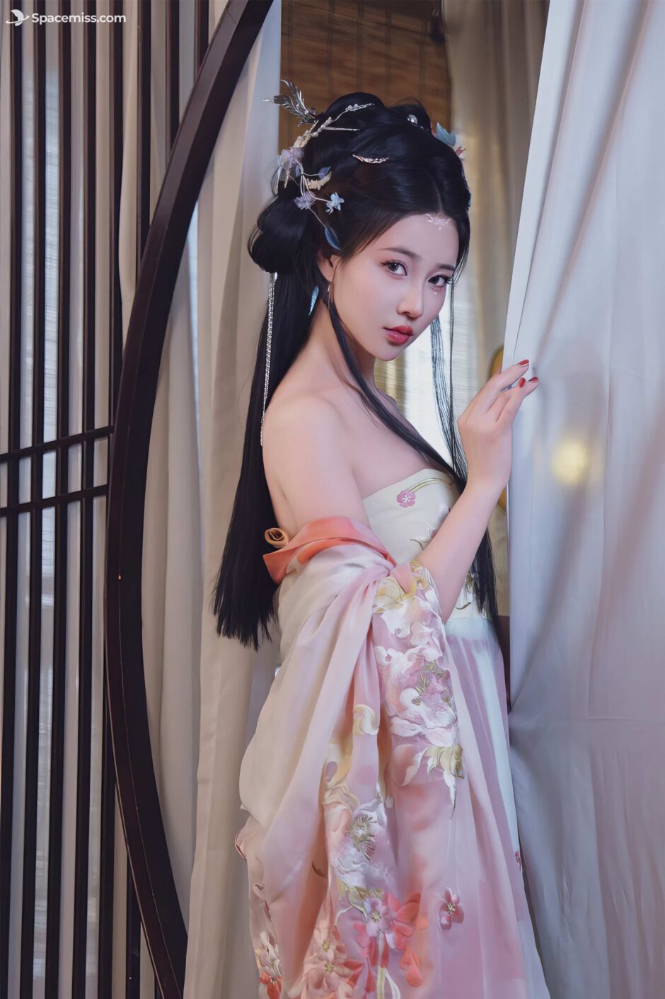 spacemiss.com-年年Nnian-霓裳-3