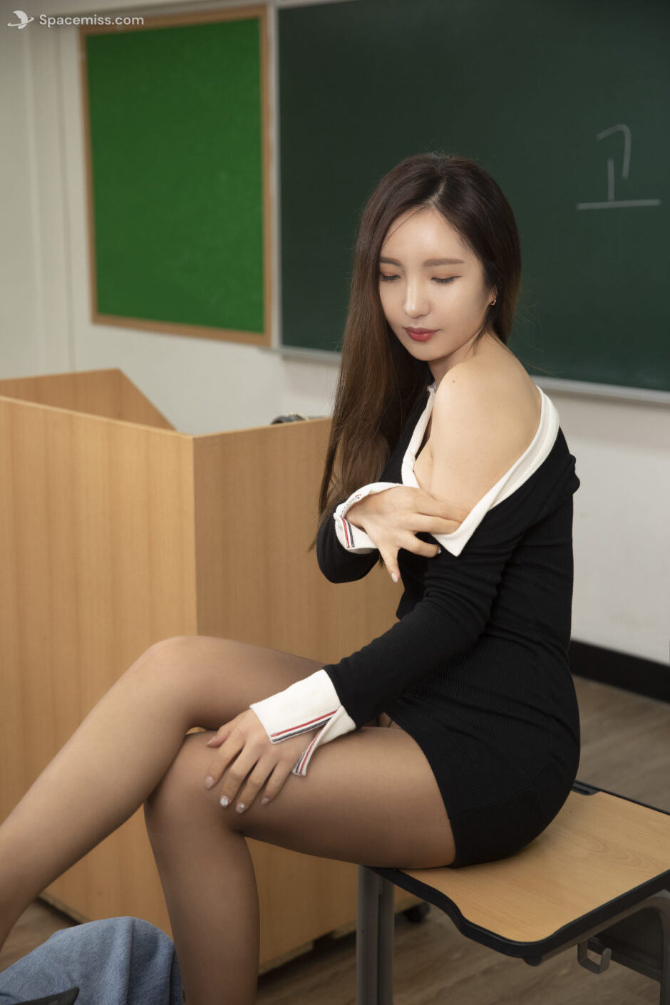 BUNNY-LeeHa-Fresh-teacher-077