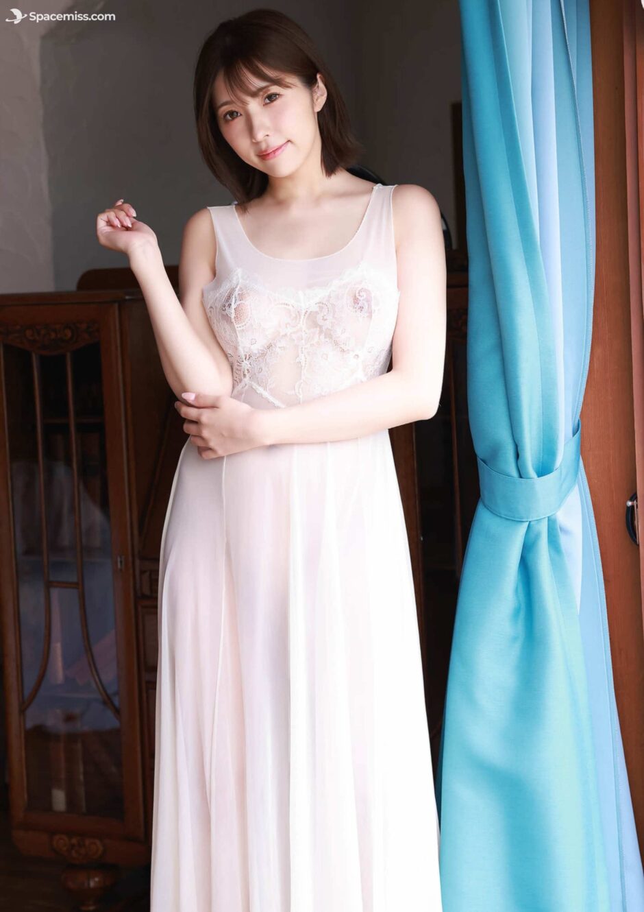 spacemiss.com-8woman-TREASURES-67