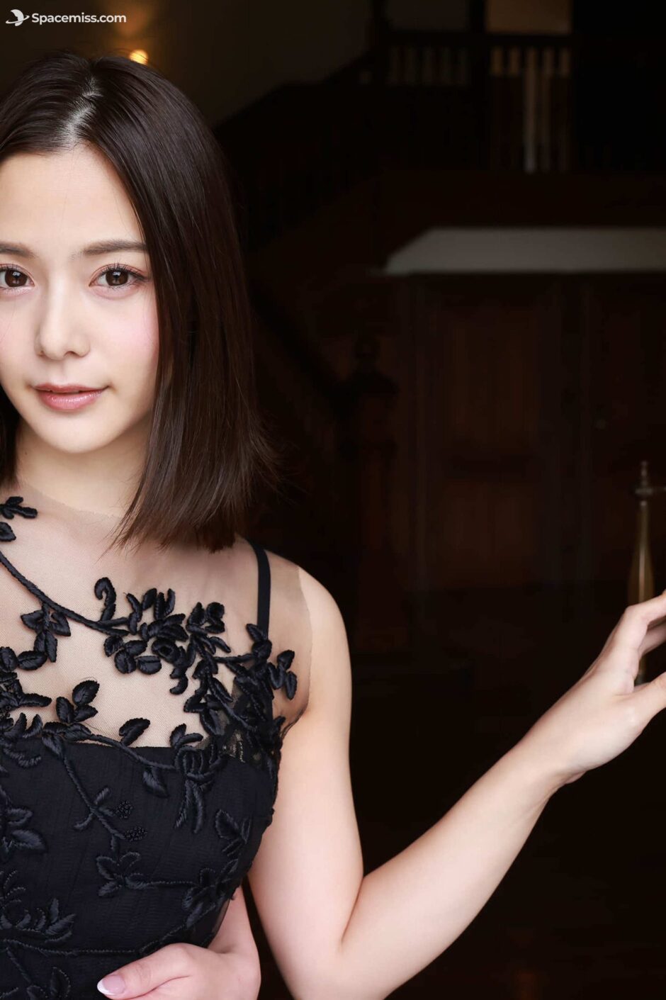 spacemiss.com-8woman-吉高寧々×五十嵐なつ-14