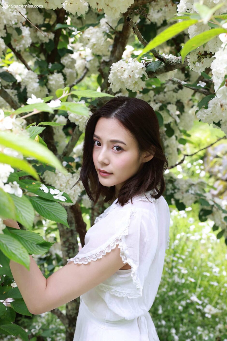 spacemiss.com-8woman-吉高寧々×五十嵐なつ-44