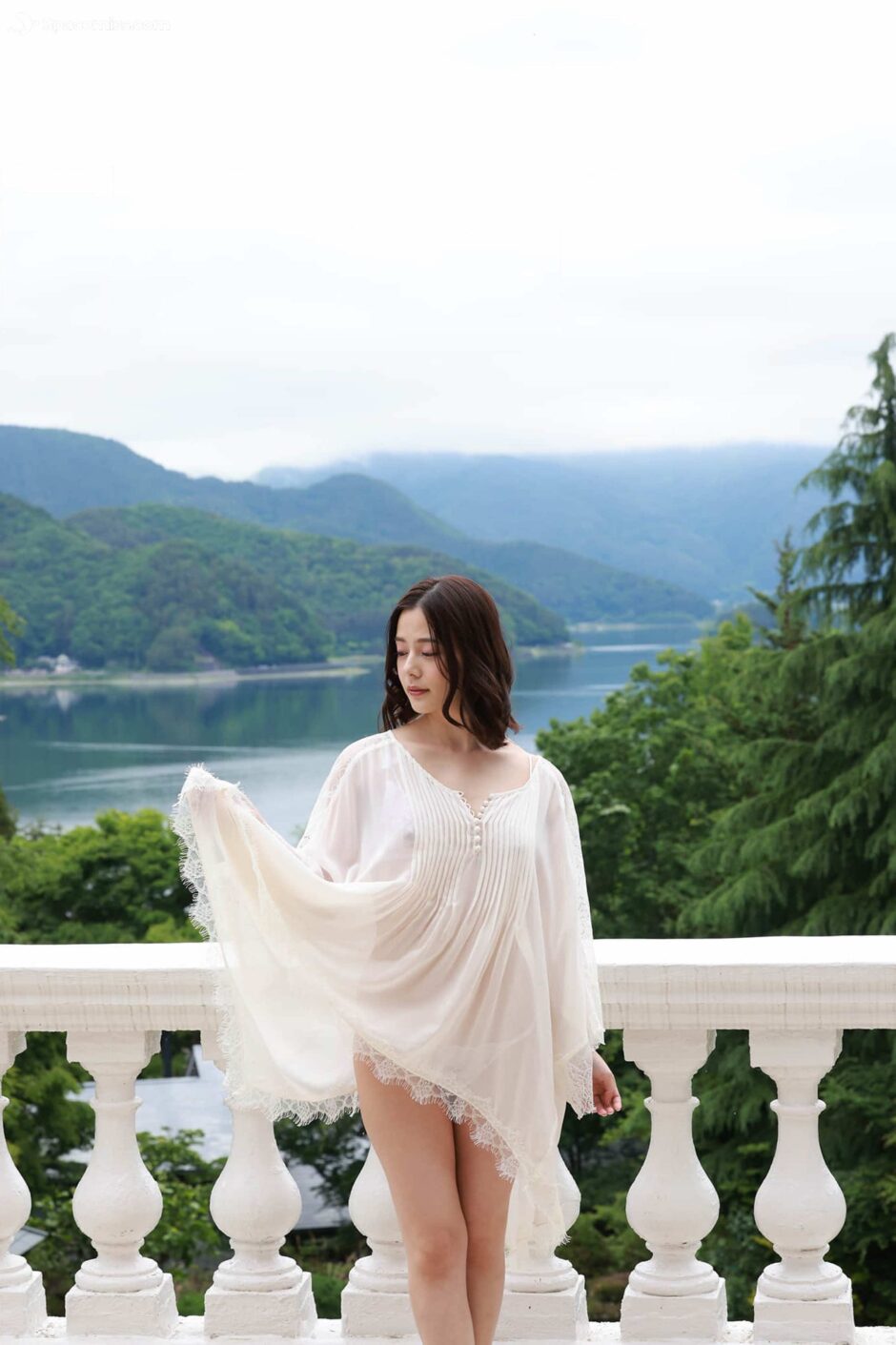 spacemiss.com-8woman-吉高寧々×五十嵐なつ-57