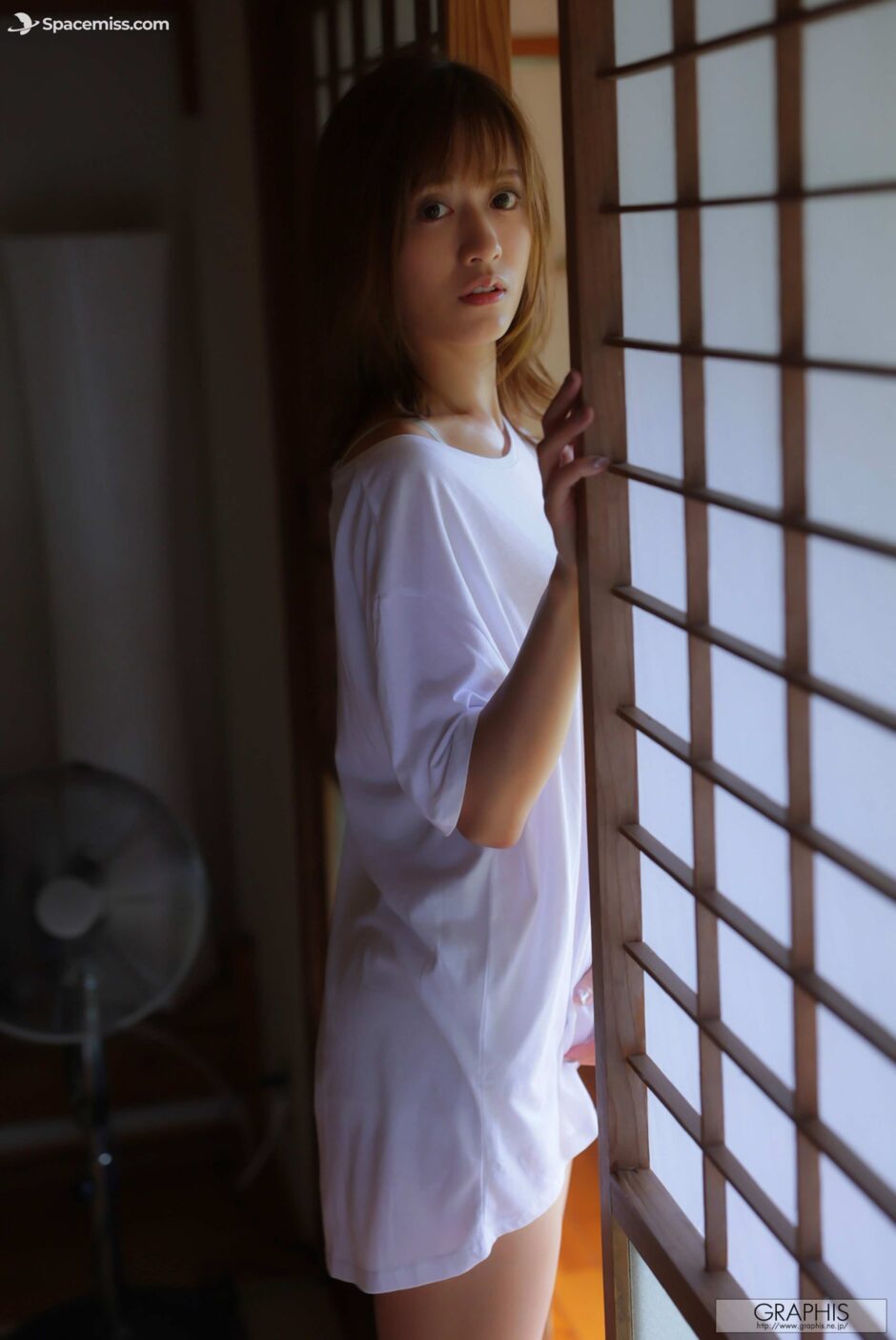 spacemiss.com-graphis-no.535-25